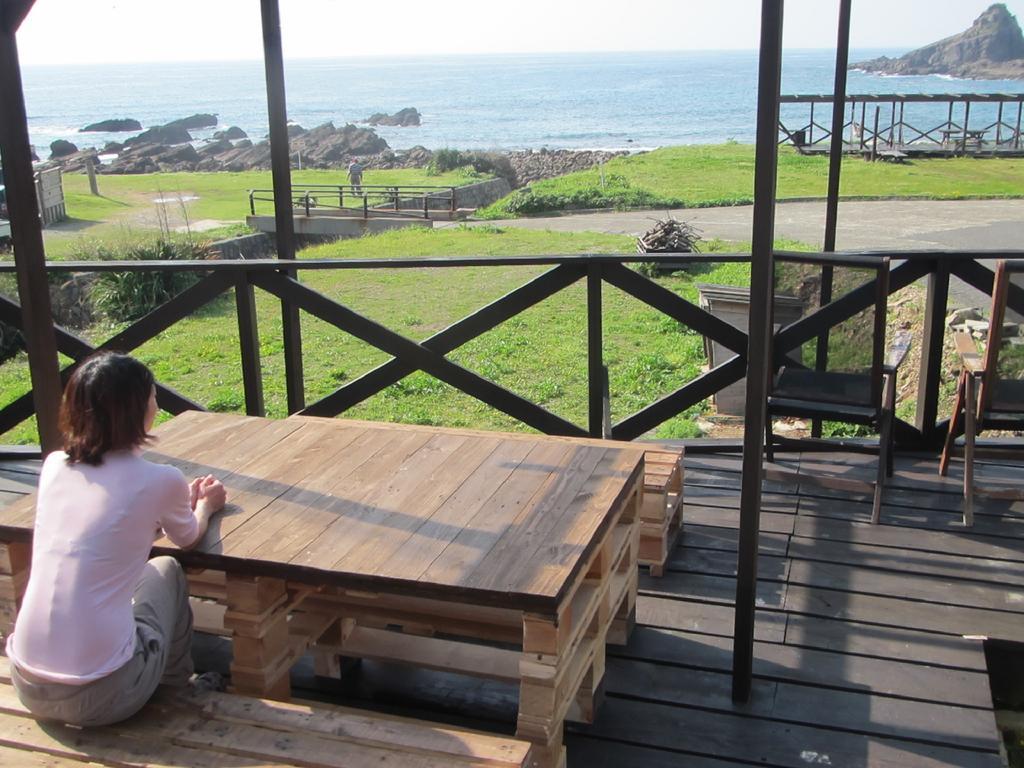 Hostel Amakusa West Coast Backpackers Fu-Raibou Exterior foto