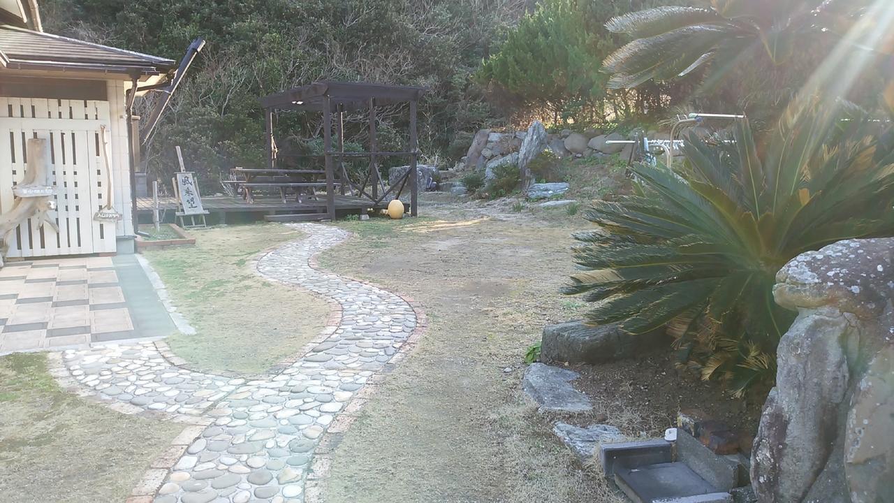 Hostel Amakusa West Coast Backpackers Fu-Raibou Exterior foto